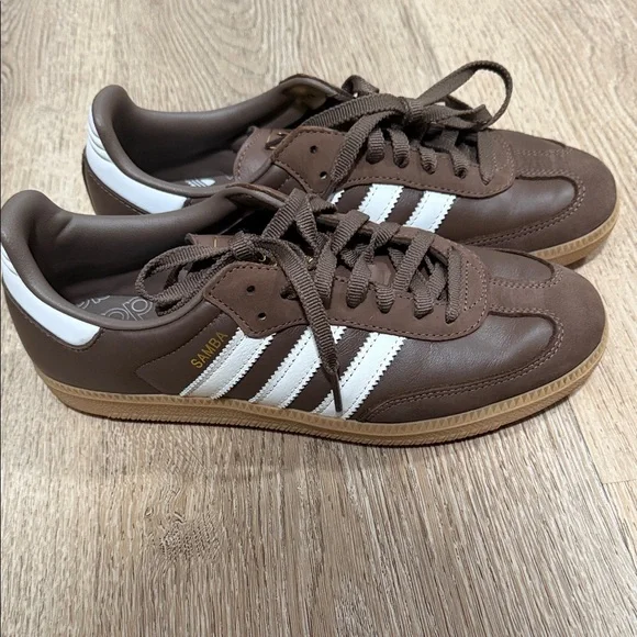 adidas Brown Sambas - Picture 2 of 3